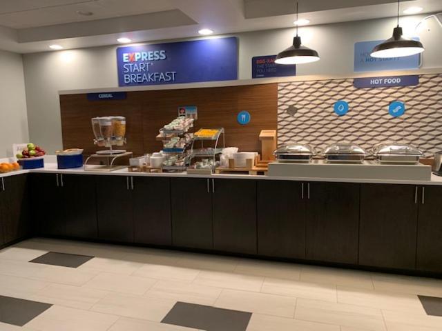 Holiday Inn Express Hotel & Suites Rochester By Ihg Eksteriør bilde