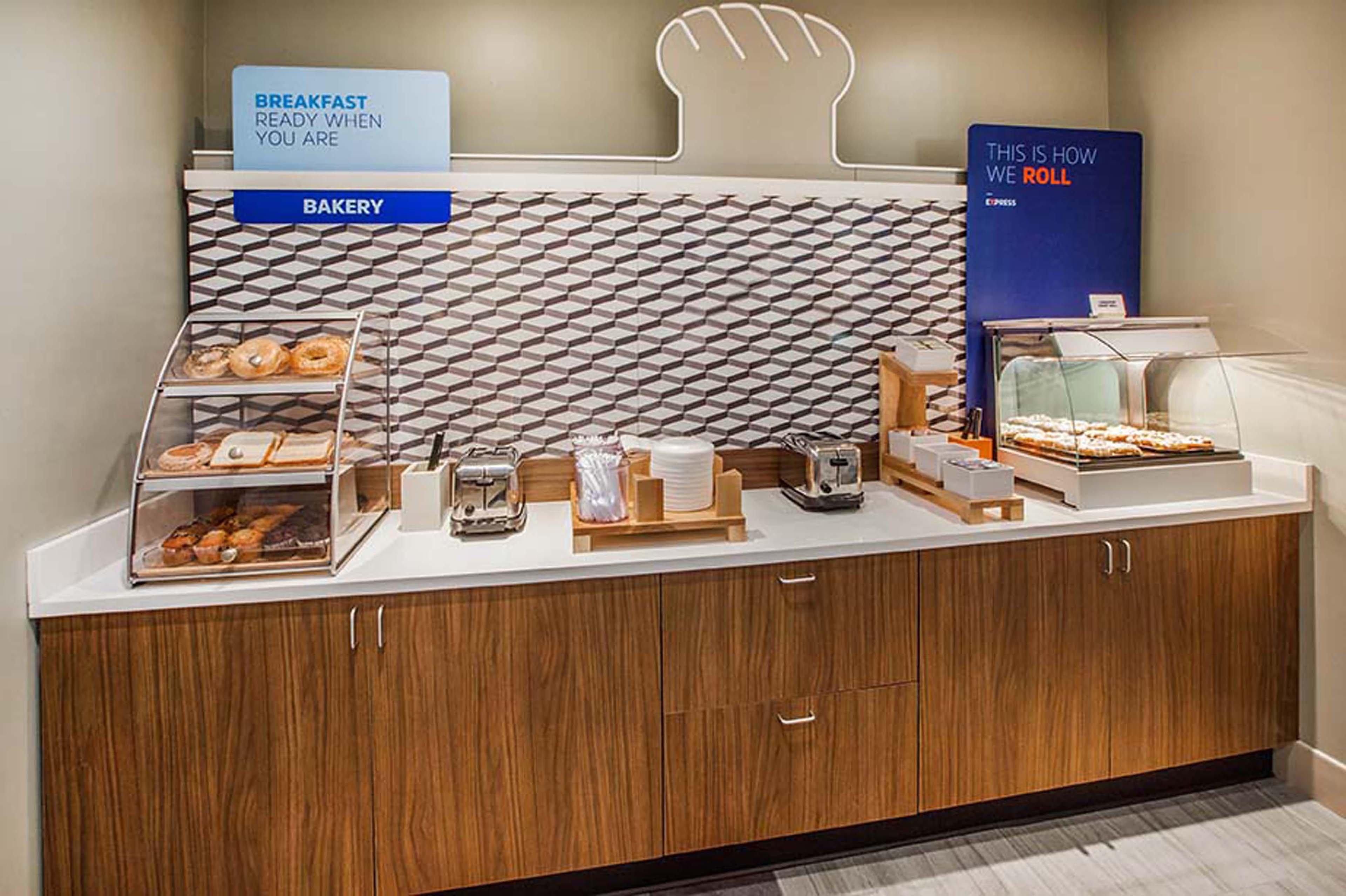 Holiday Inn Express Hotel & Suites Rochester By Ihg Eksteriør bilde